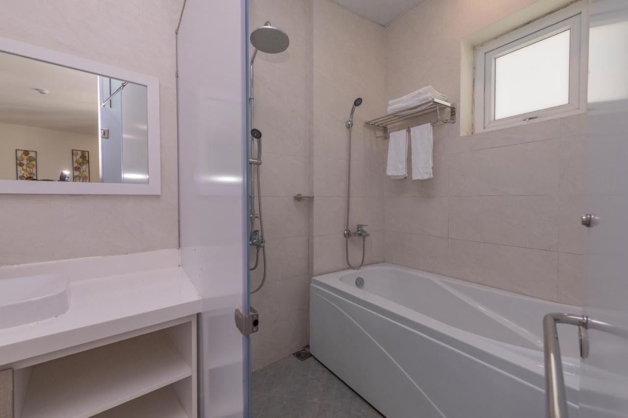 Vy Anh Hotel Да Лат Екстериор снимка